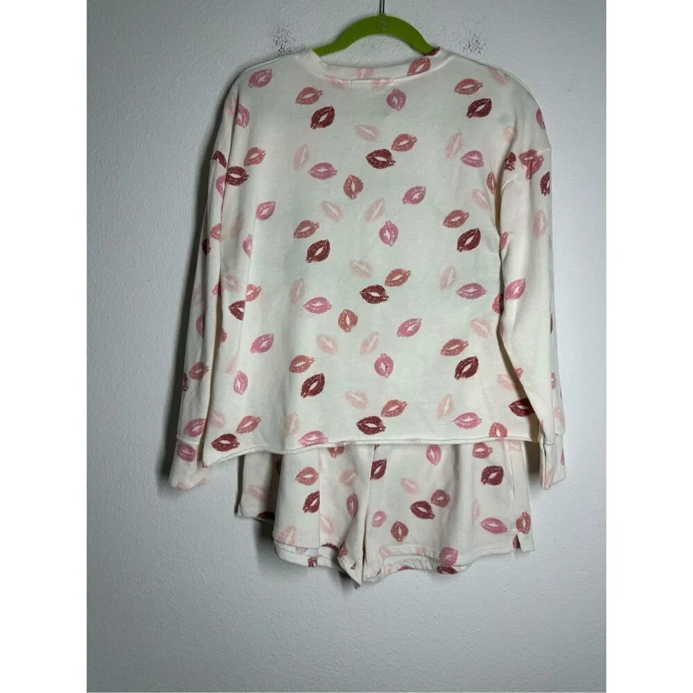 Grayson Threads Womens Sleepwear Set Size L Kiss Print Top & Shorts Cotton Blend